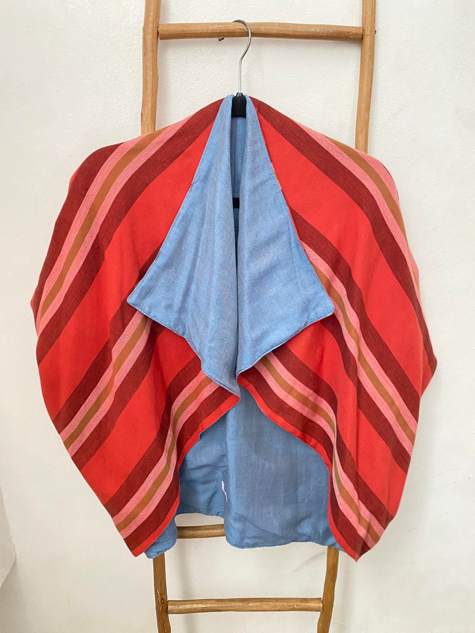Poncho (Red 001)